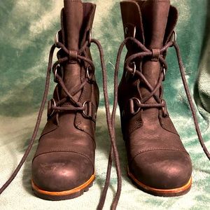 Sorel Joan of Arctic Wedge Boot, Black, size 7